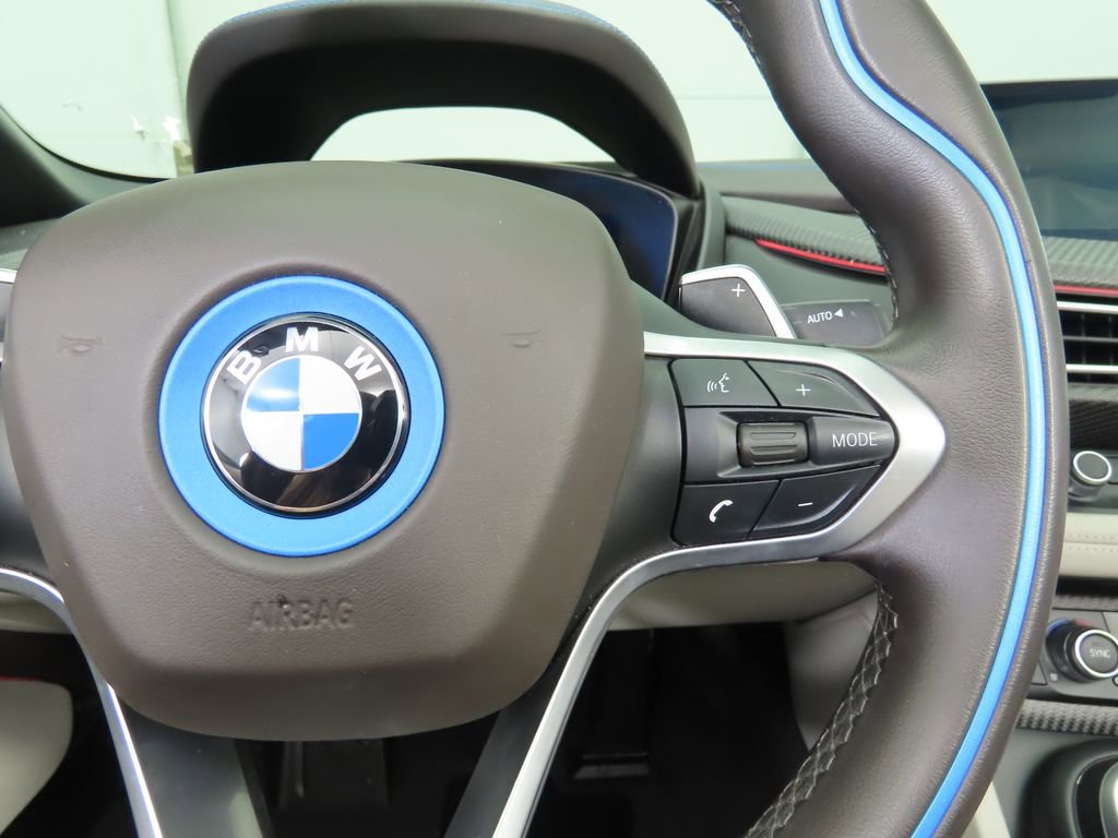 Used 2019 BMW i8 Roadster image 20