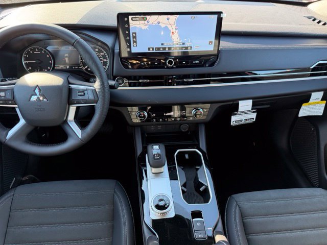 New 2026 Mitsubishi Outlander LE FWD image 21