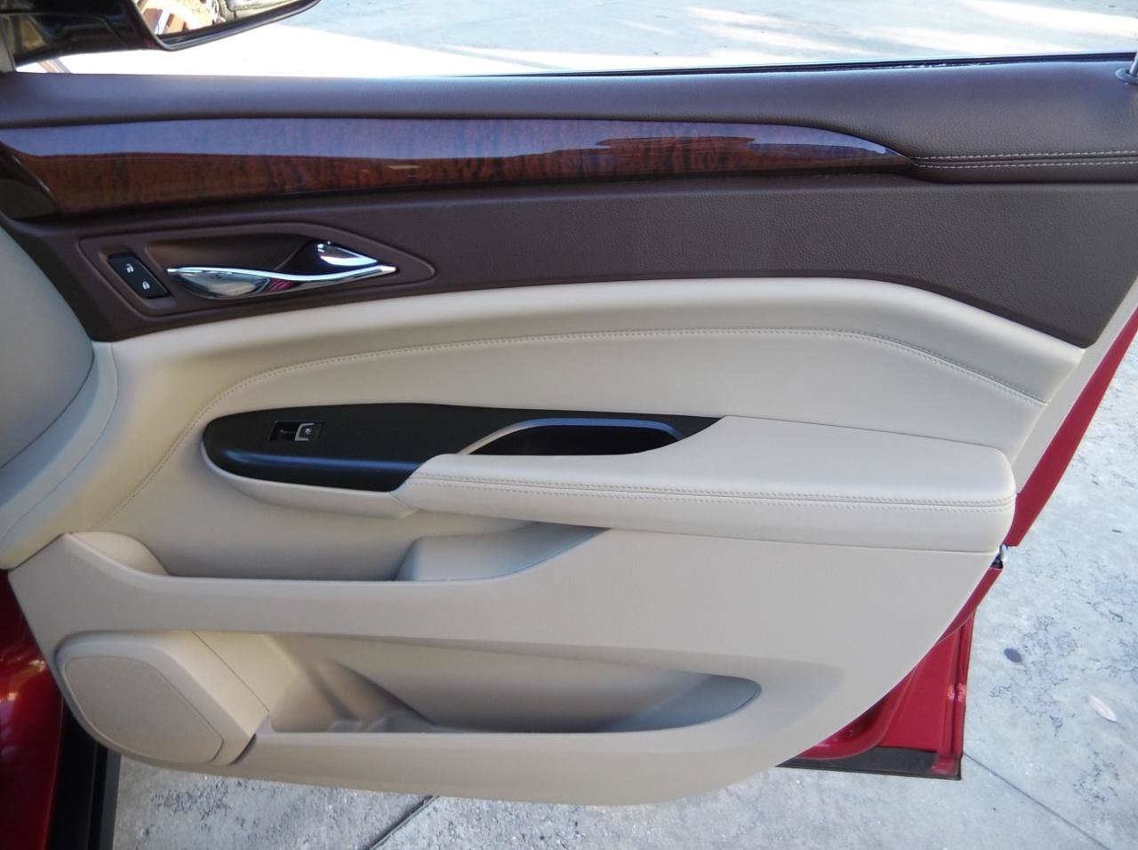 Used 2015 Cadillac SRX Performance w/ Driver Awareness Package FWD image 25
