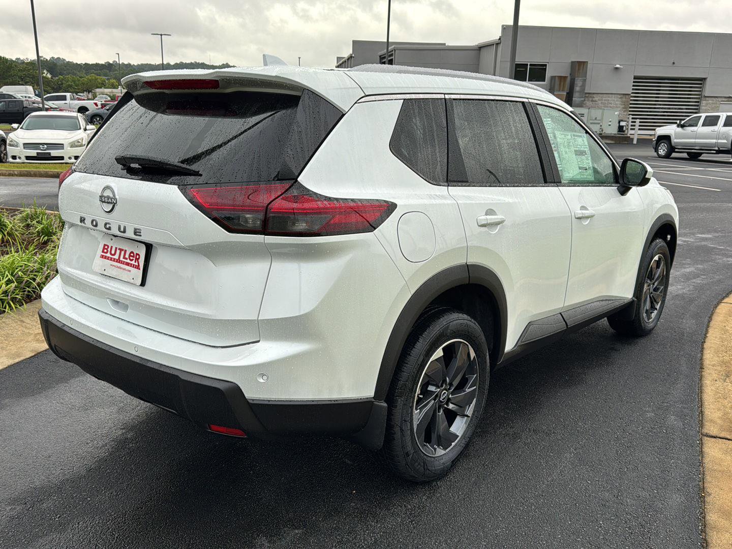 New 2026 Nissan Rogue SV image 5
