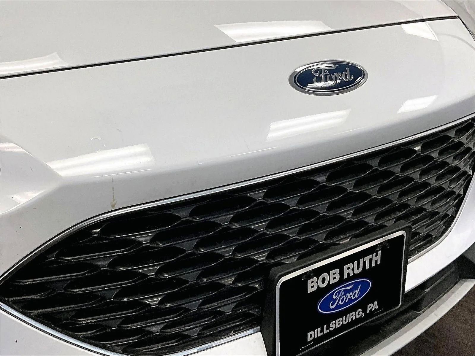 Used 2020 Ford Escape SE image 30