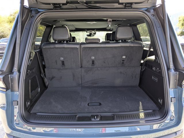 New 2026 Jeep Grand Wagoneer Limited AWD/4WD image 12