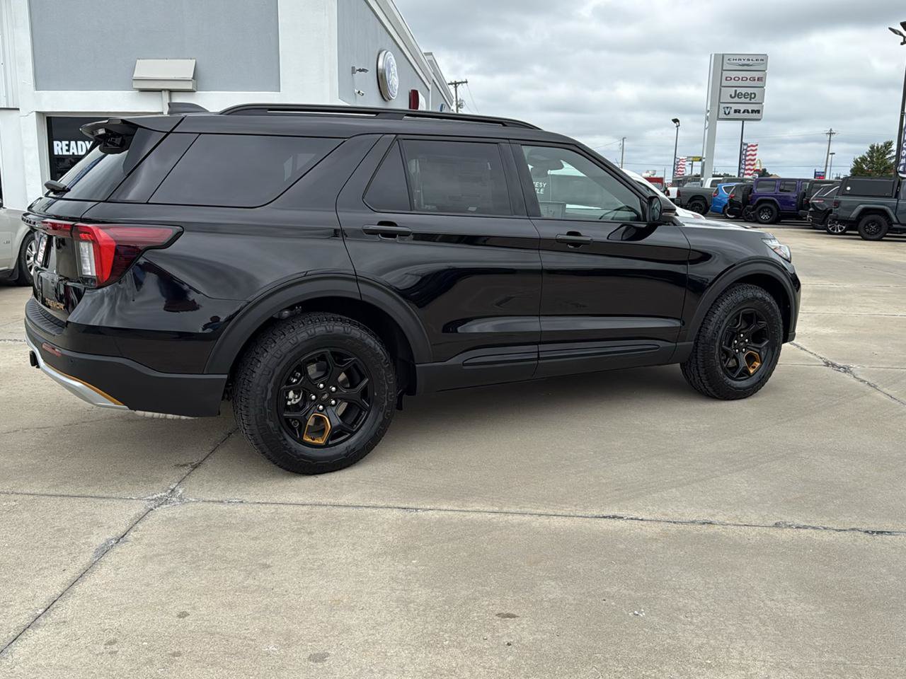 New 2026 Ford Explorer Tremor w/ Tremor Convenience Package AWD/4WD image 8