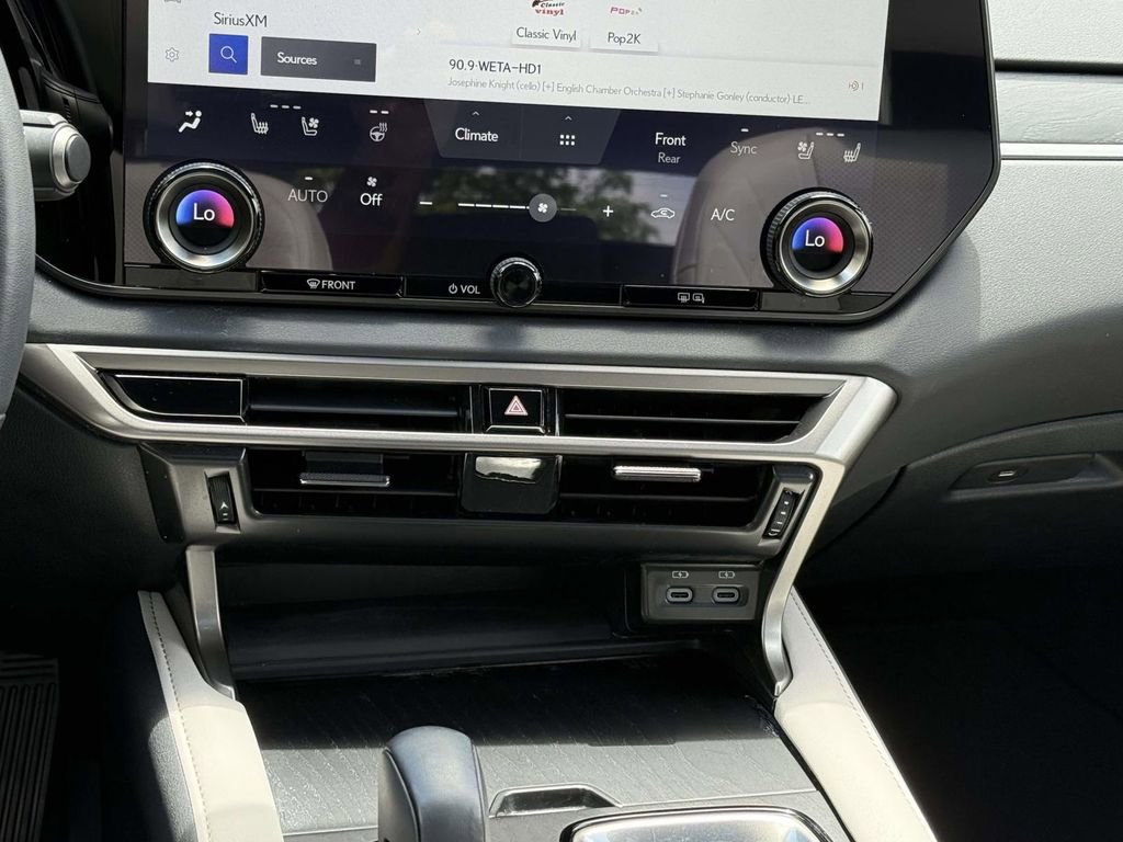 Used 2023 Lexus RX 350 Premium w/ Accessory Package (Z1) AWD/4WD image 18