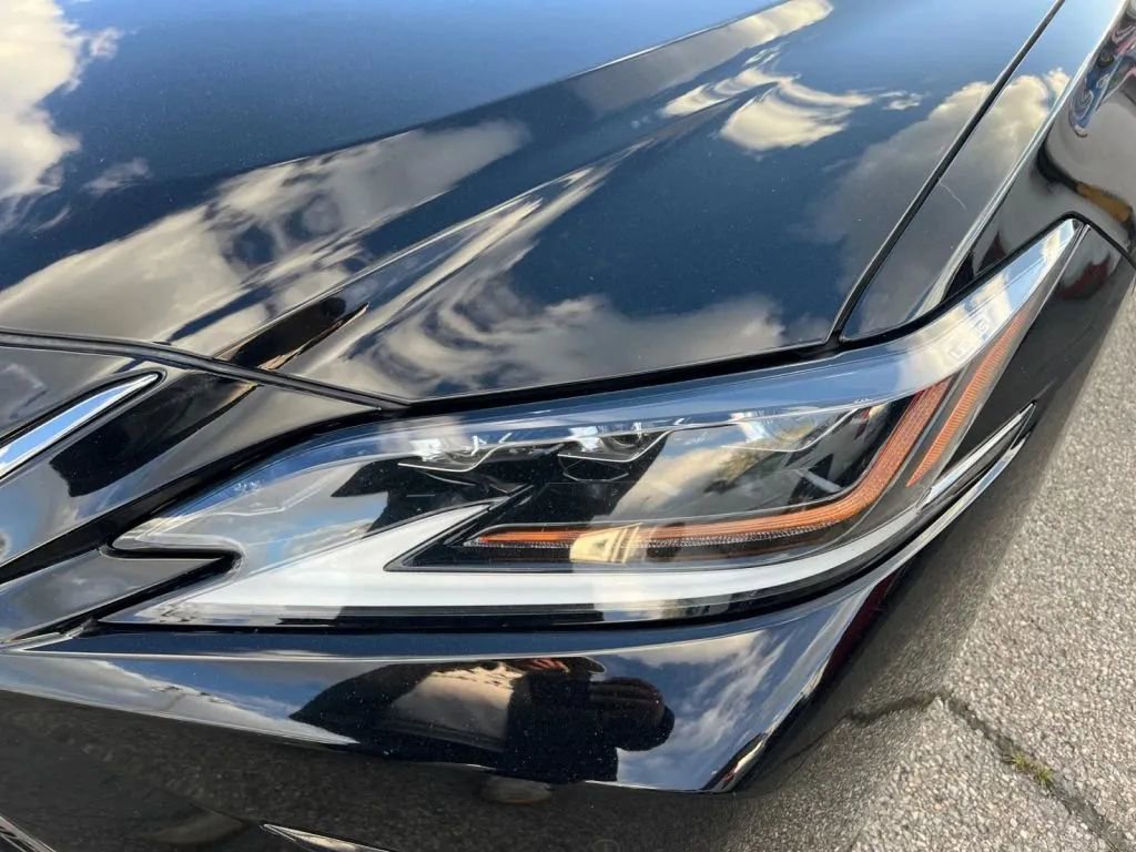 Used 2019 Lexus ES 350 F Sport w/ Accessory Package image 32