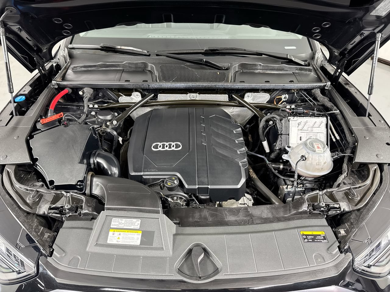 Used 2023 Audi Q5 2.0T Premium Plus w/ Premium Plus Package AWD/4WD image 31