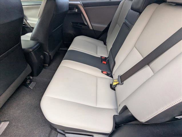 Used 2017 Toyota RAV4 Limited image 18