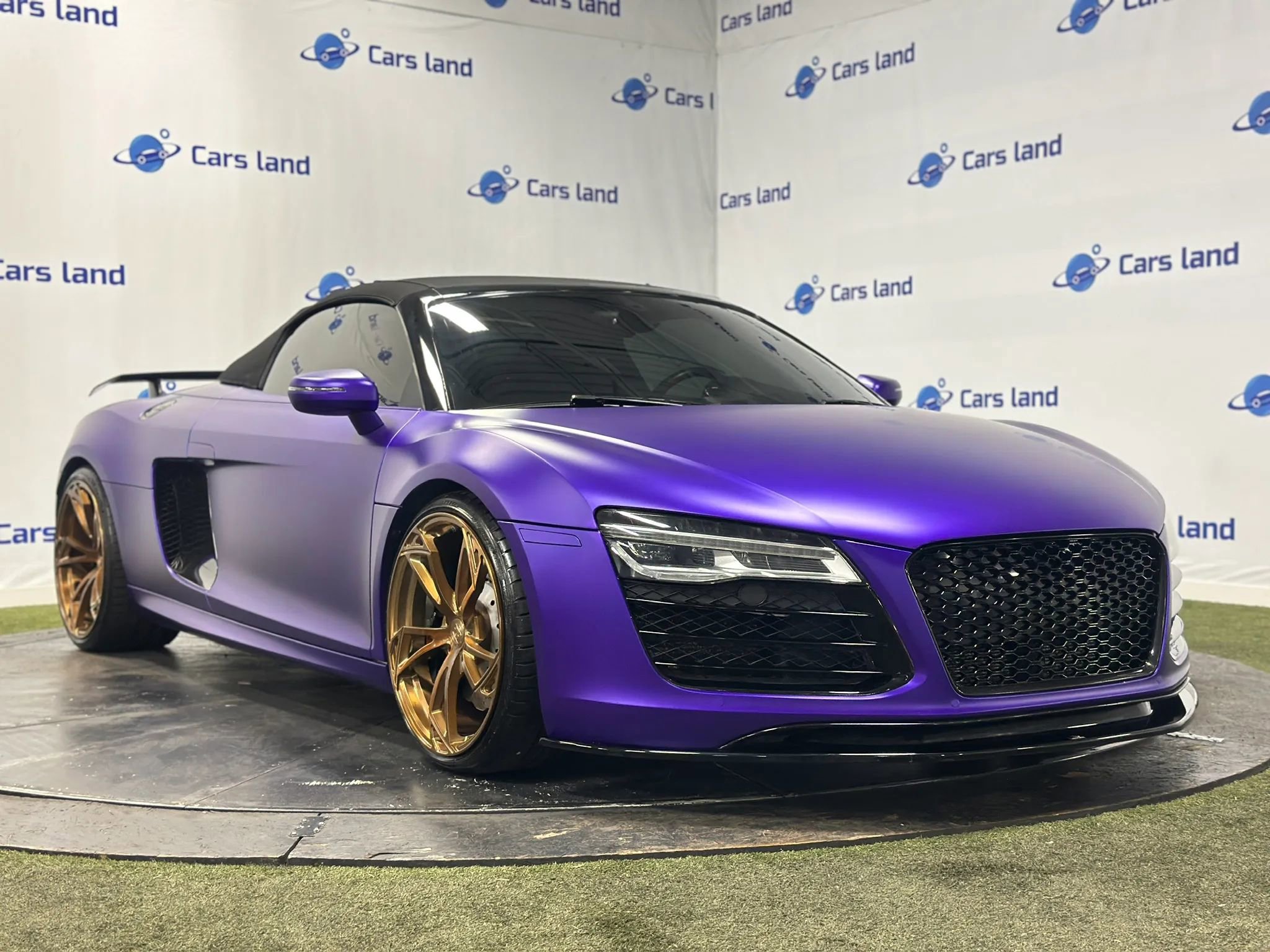 Used 2014 Audi R8 V10 w/ Full Leather Package