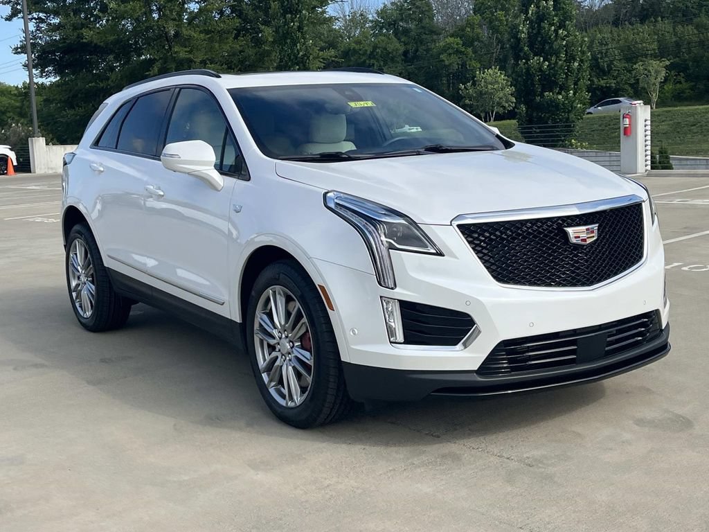 Certified 2023 Cadillac XT5 Sportv w/ Technology Package AWD/4WD image 7