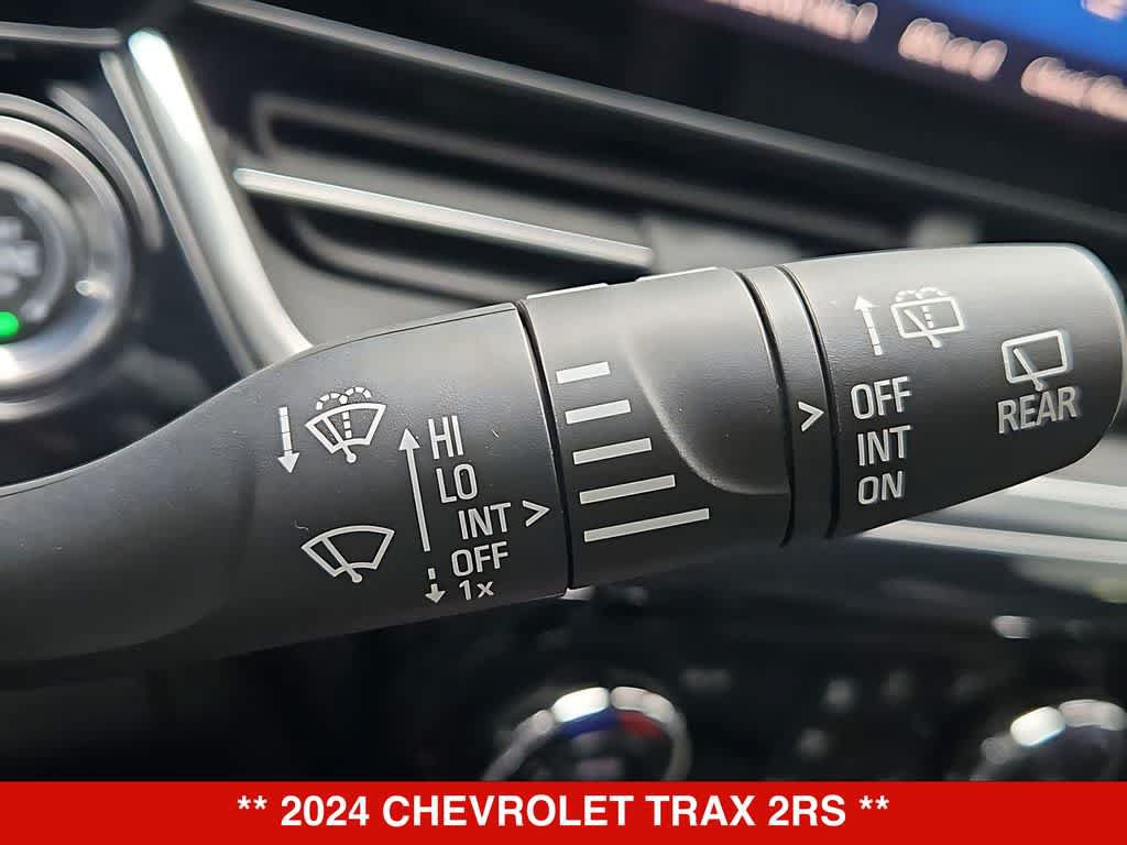 Used 2024 Chevrolet Trax RS FWD image 26
