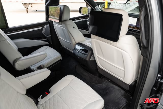 Used 2026 Cadillac Escalade Platinum Sport AWD/4WD image 2