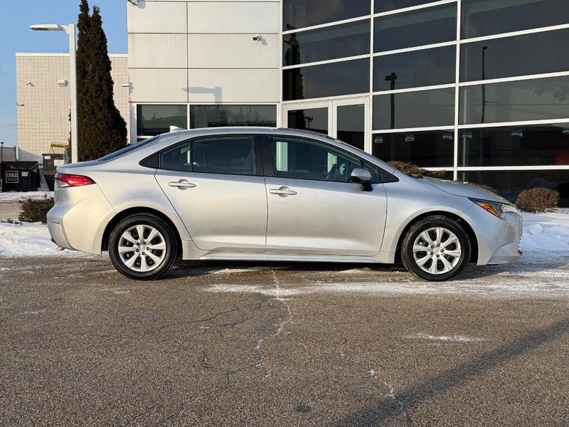 Used 2024 Toyota Corolla LE video 2
