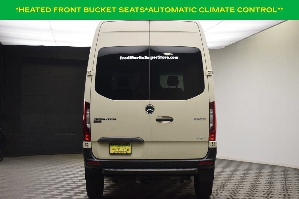 Used 2024 Mercedes-Benz Sprinter 2500 image 7