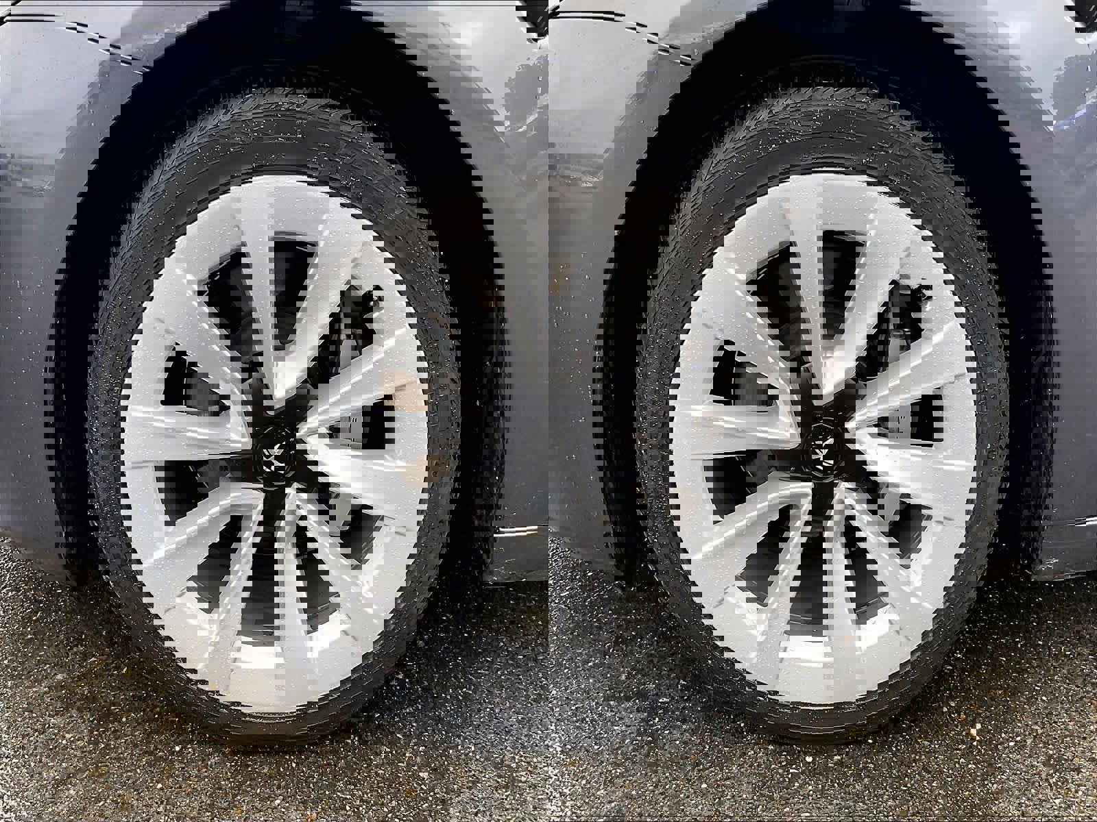 Used 2023 Tesla Model 3 Standard Range image 10