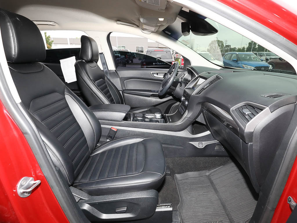 Used 2020 Ford Edge SEL FWD image 20