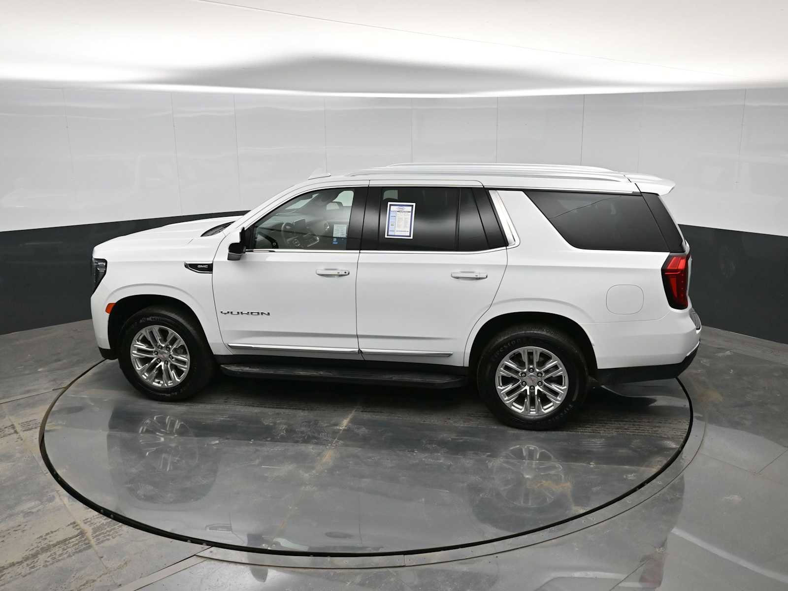 Used 2024 GMC Yukon SLT image 24