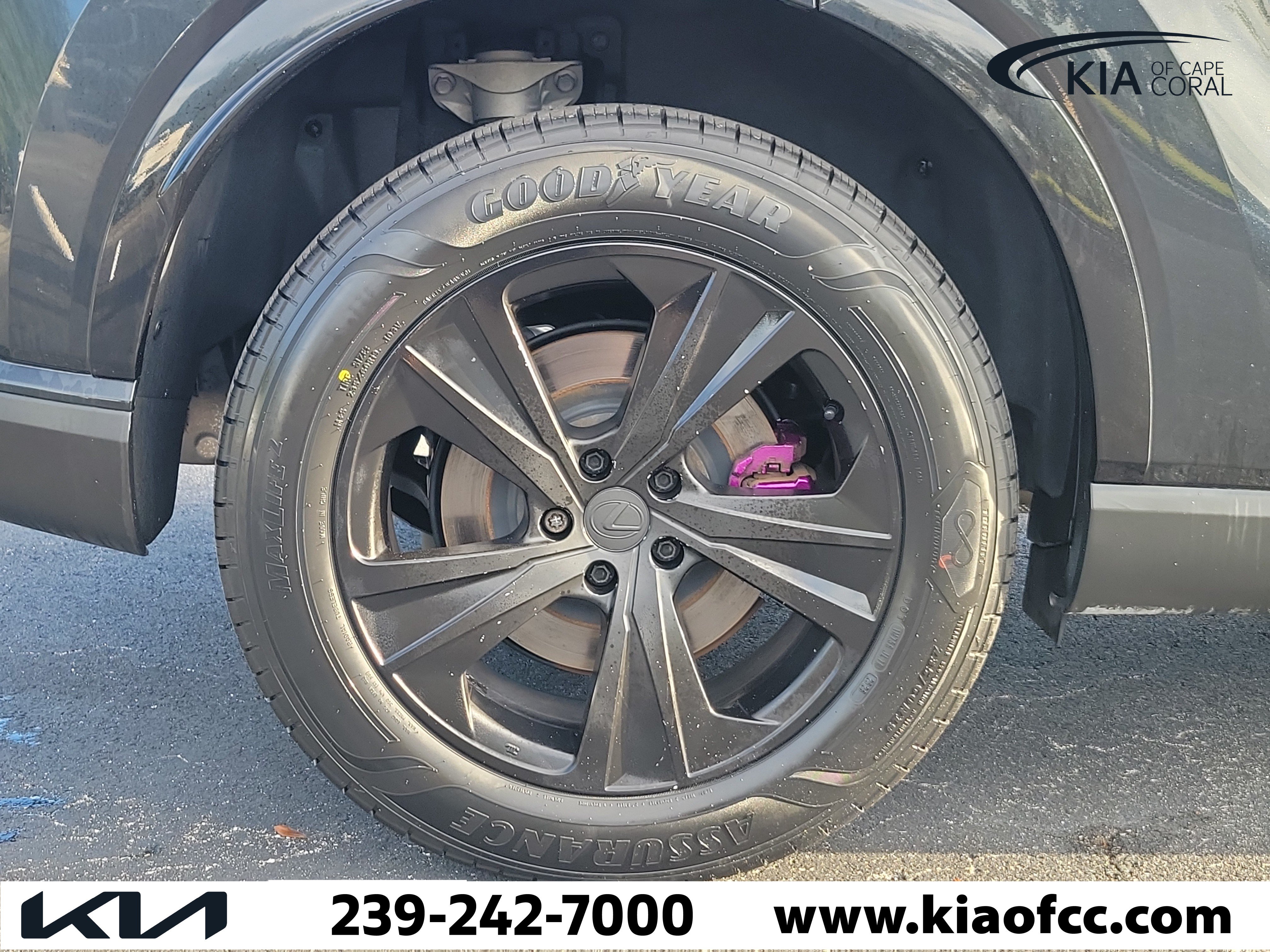 Used 2024 Lexus RX 350 Premium w/ Accessory Package (Z1) FWD image 9
