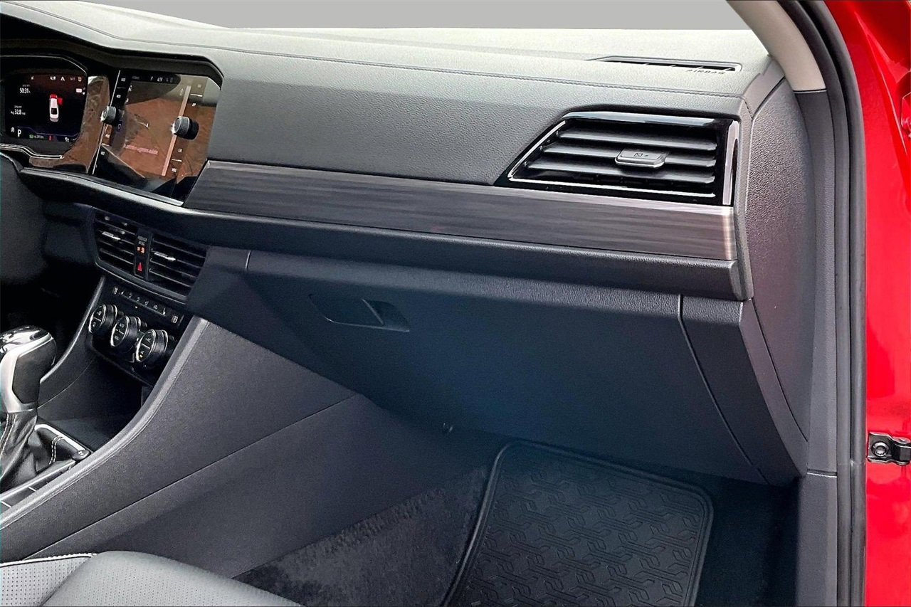 Used 2022 Volkswagen Jetta SEL image 21