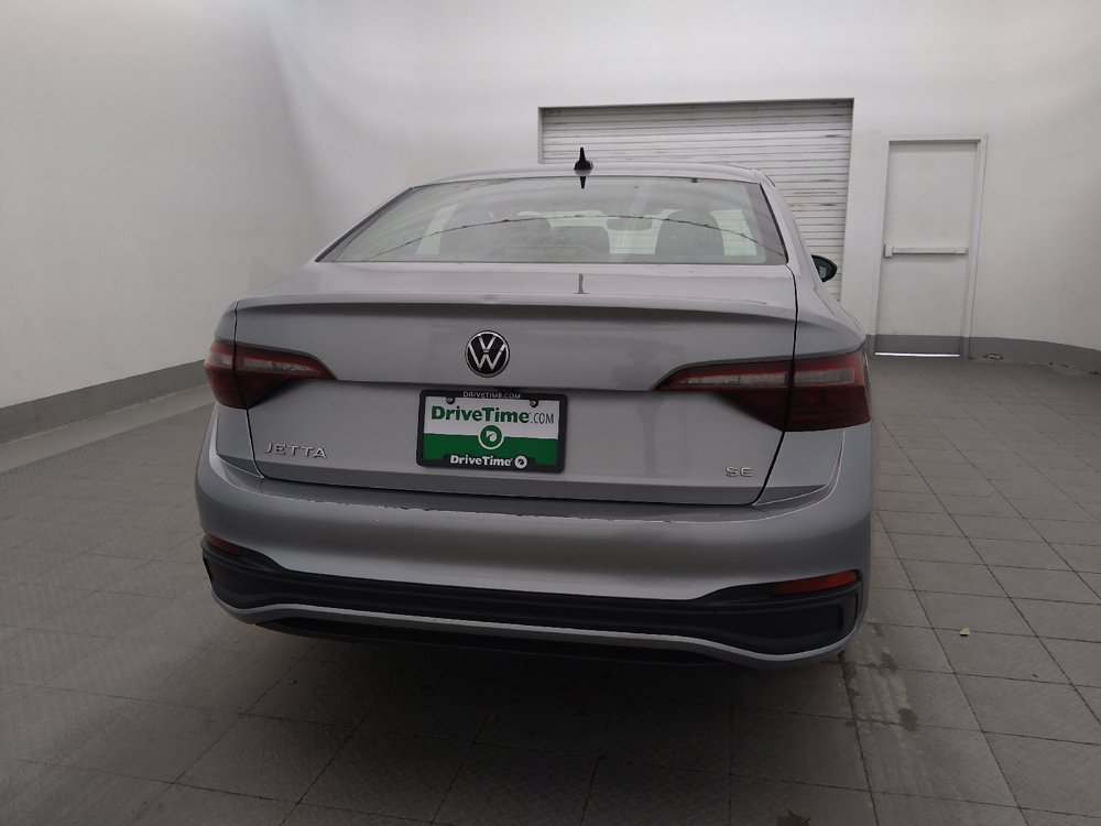 Used 2024 Volkswagen Jetta SE FWD image 7