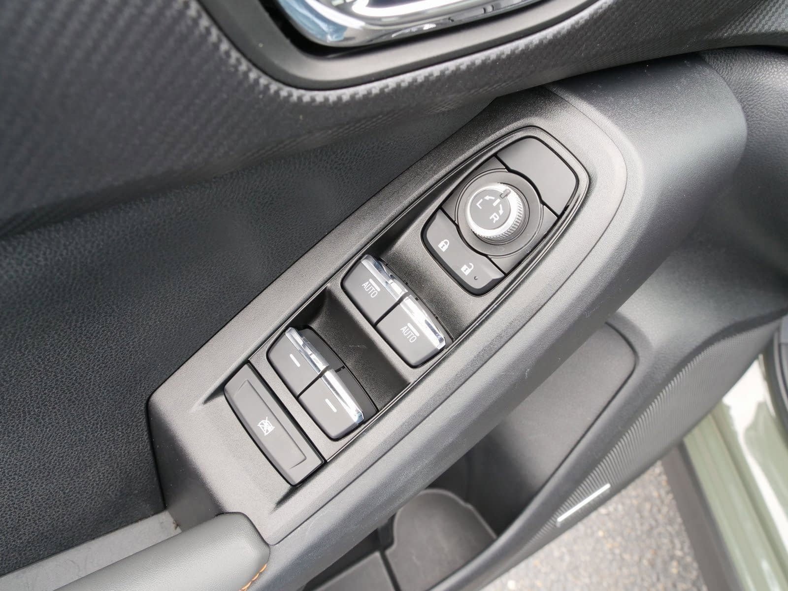 Used 2024 Subaru Crosstrek 2.5i Limited w/ Popular Package #4A image 16