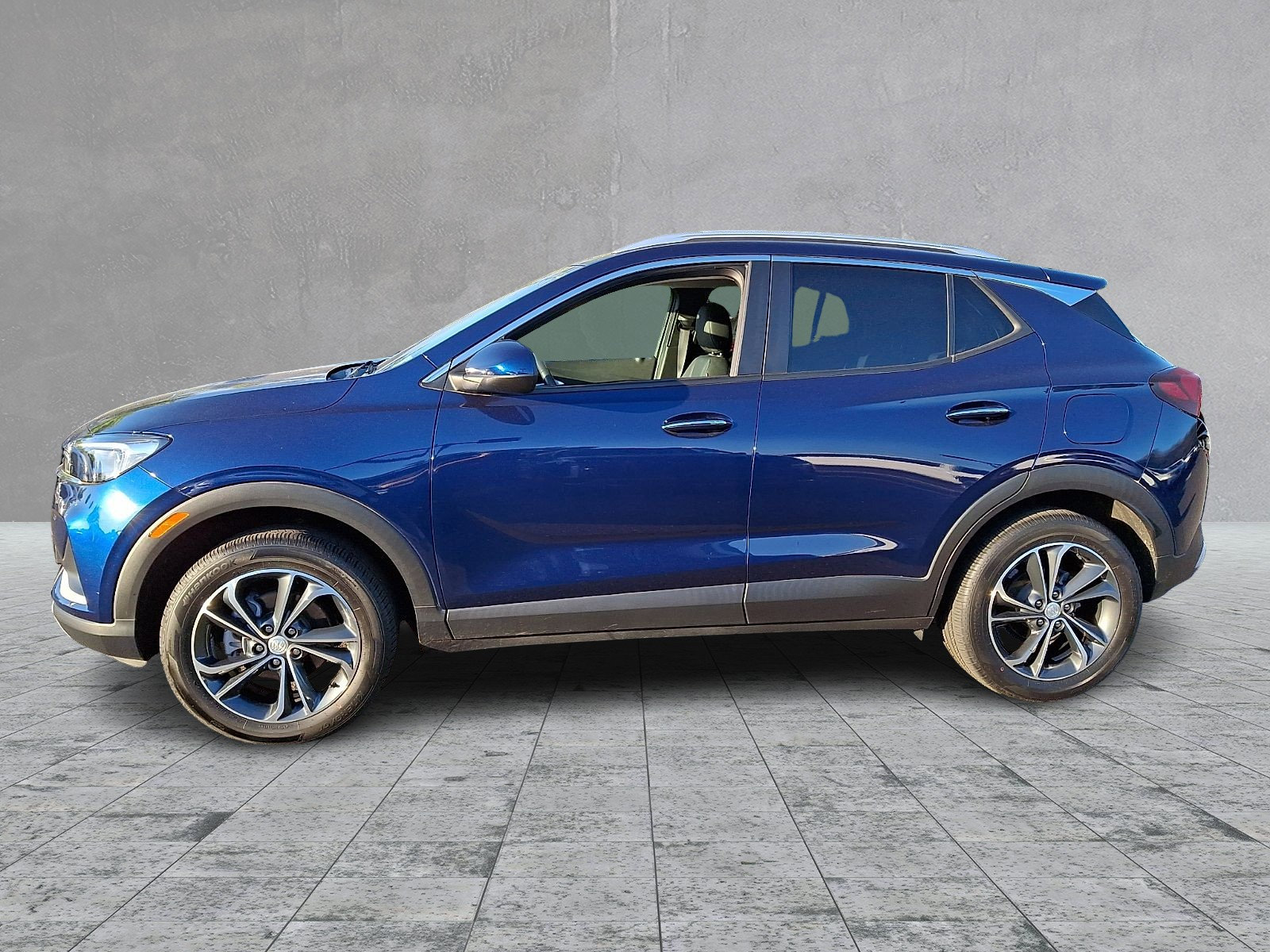Used 2023 Buick Encore GX Select w/ Safety Package II AWD/4WD image 7