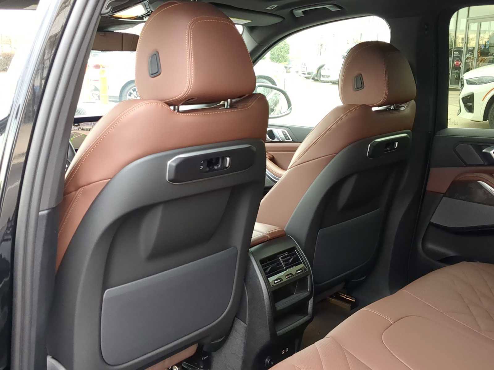 New 2026 BMW X5 xDrive50e w/ Premium Package image 19