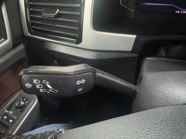 Used 2022 Volkswagen Atlas SEL Premium image 21