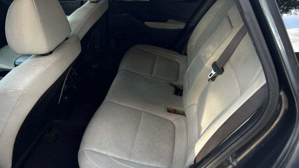 Used 2021 Kia Seltos SX w/ SX Sunroof Package image 12