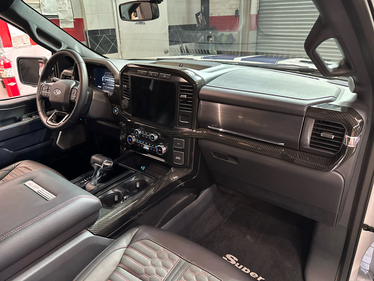 Used 2023 Ford F150 Lariat w/ Equipment Group 502A High image 19