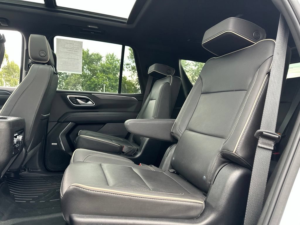 Used 2023 GMC Yukon SLT w/ SLT Premium Package AWD/4WD image 41