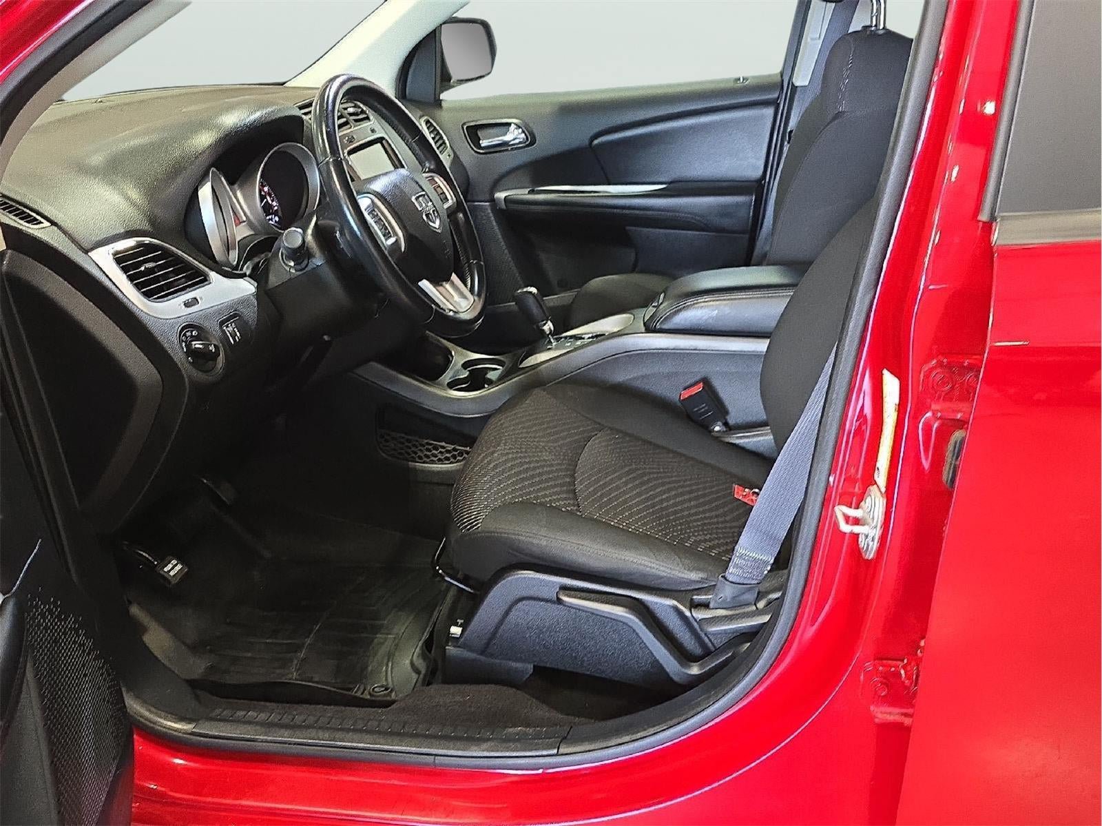 Used 2019 Dodge Journey SE FWD image 8