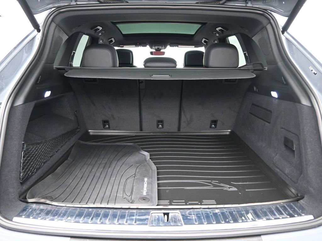 Used 2024 Porsche Cayenne image 29