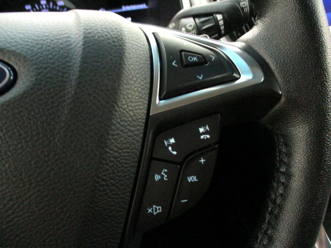 Used 2020 Ford Edge Titanium w/ Cargo Accessory Package image 26