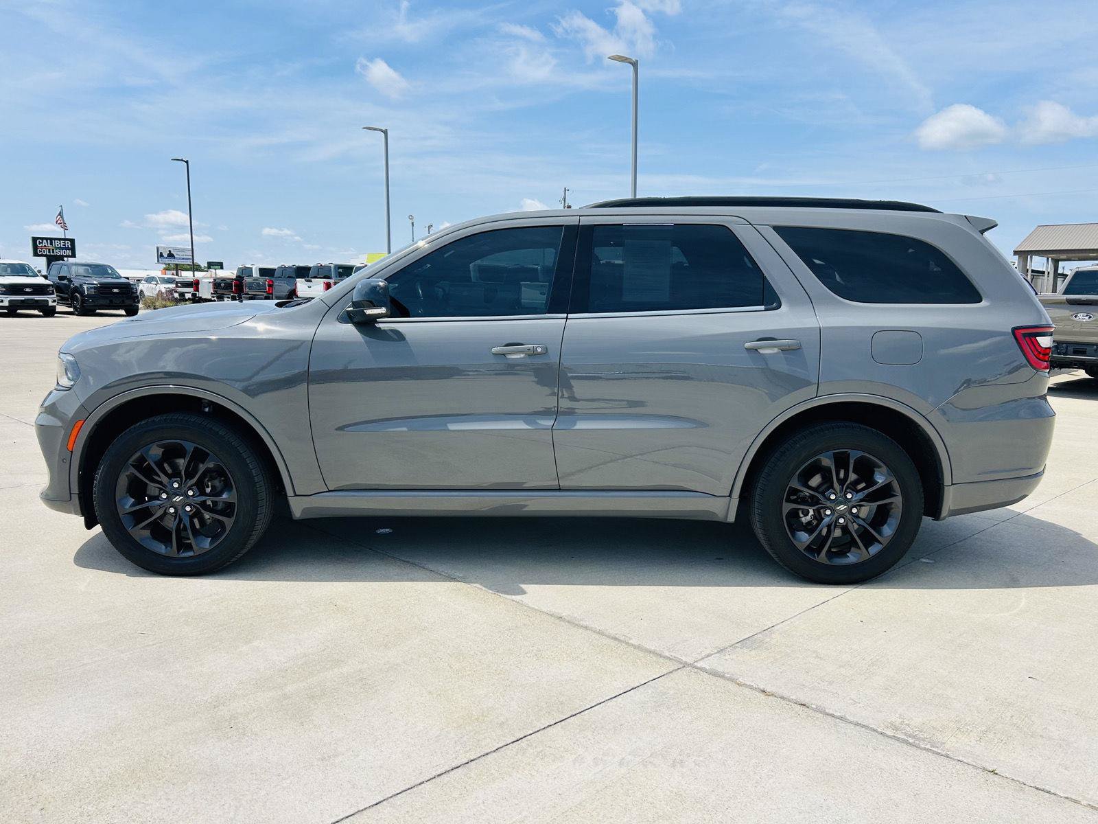 Used 2023 Dodge Durango GT AWD/4WD image 41