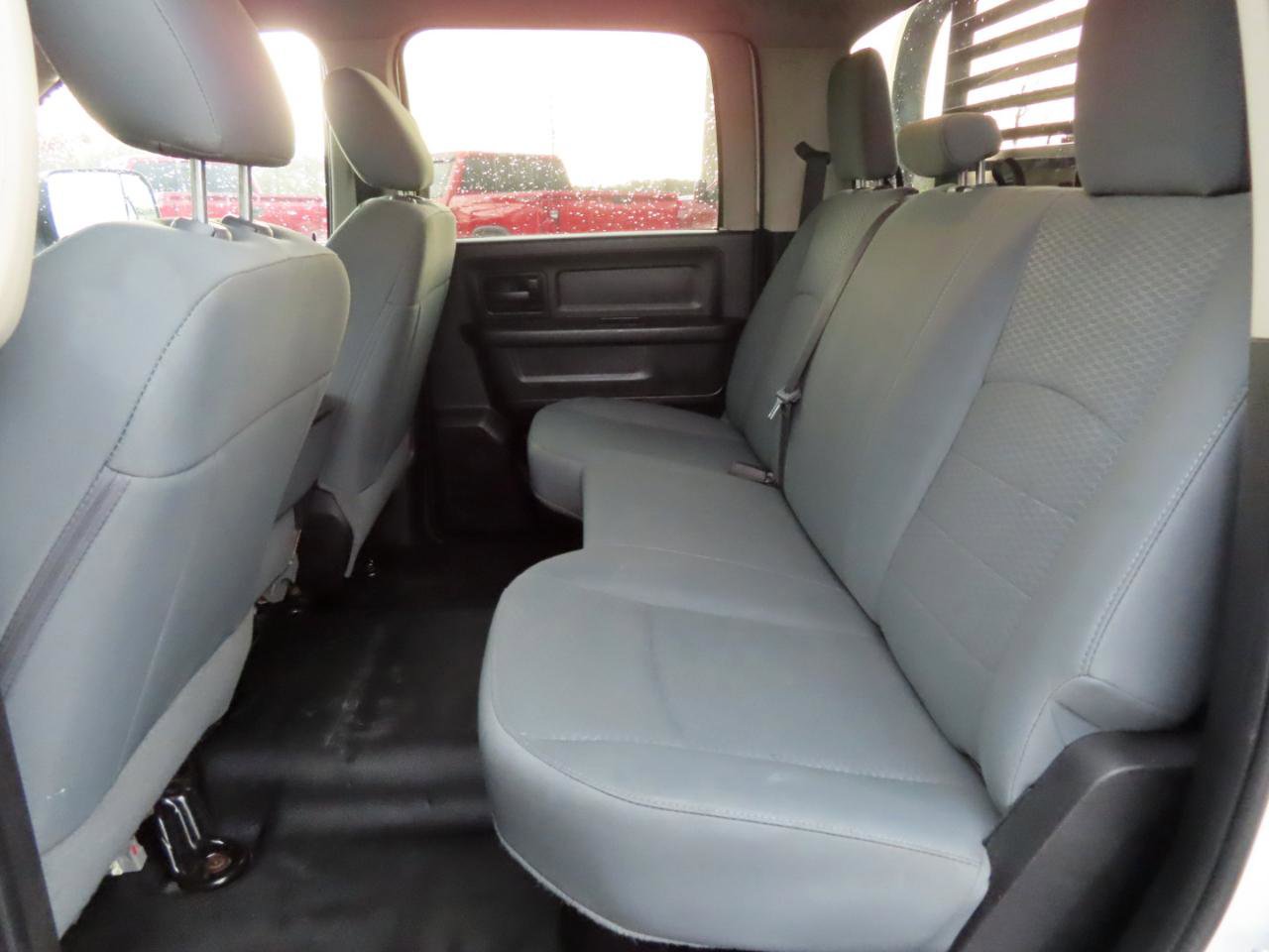 Used 2016 RAM 5500 Tradesman image 32