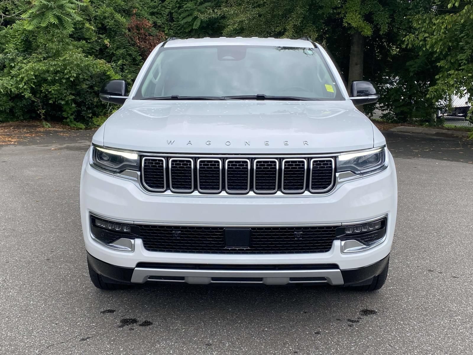 Used 2024 Jeep Wagoneer L Series II w/ Flexible Seating Group AWD/4WD video 2