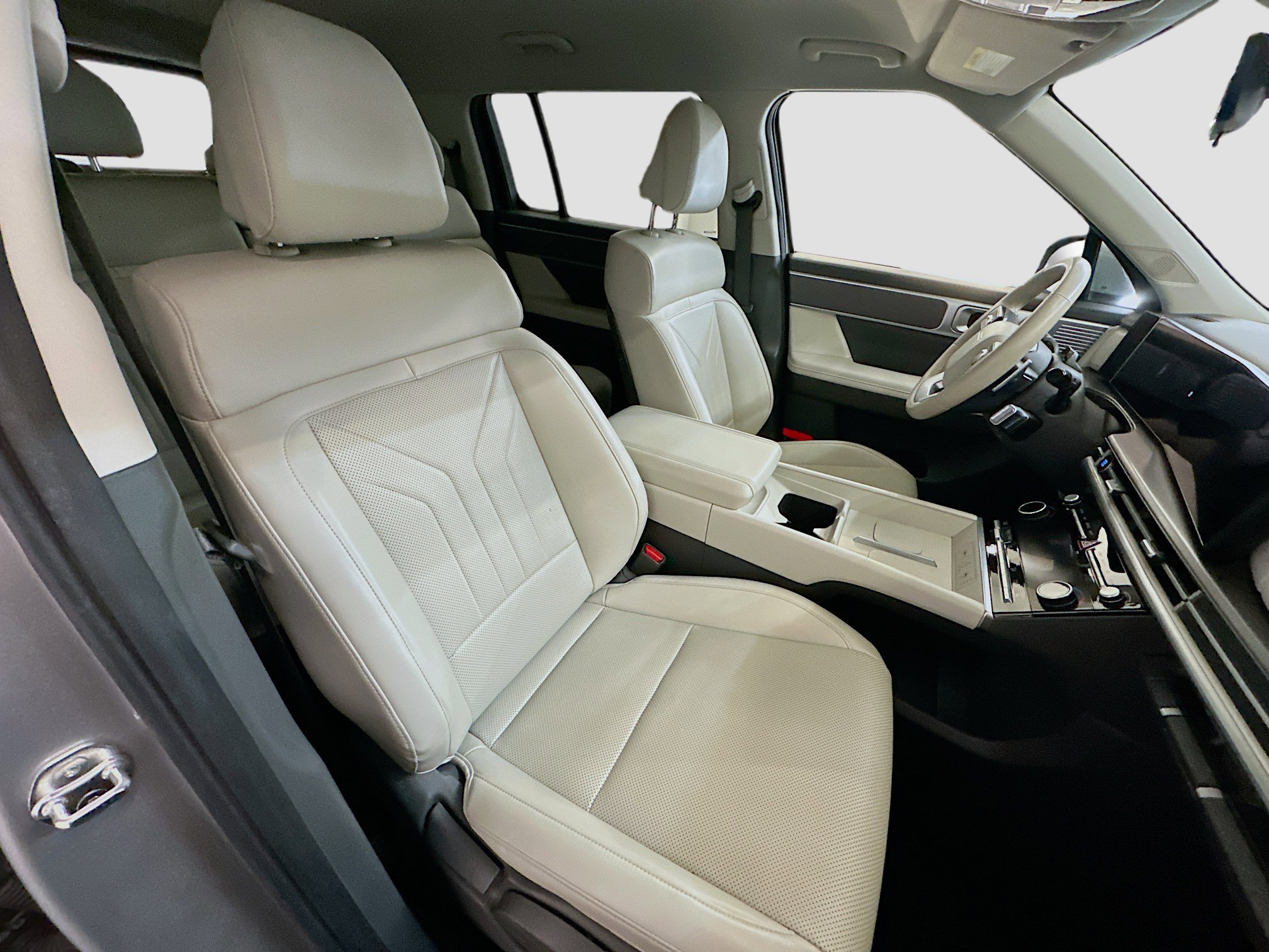 Used 2025 Hyundai Santa Fe SEL image 34