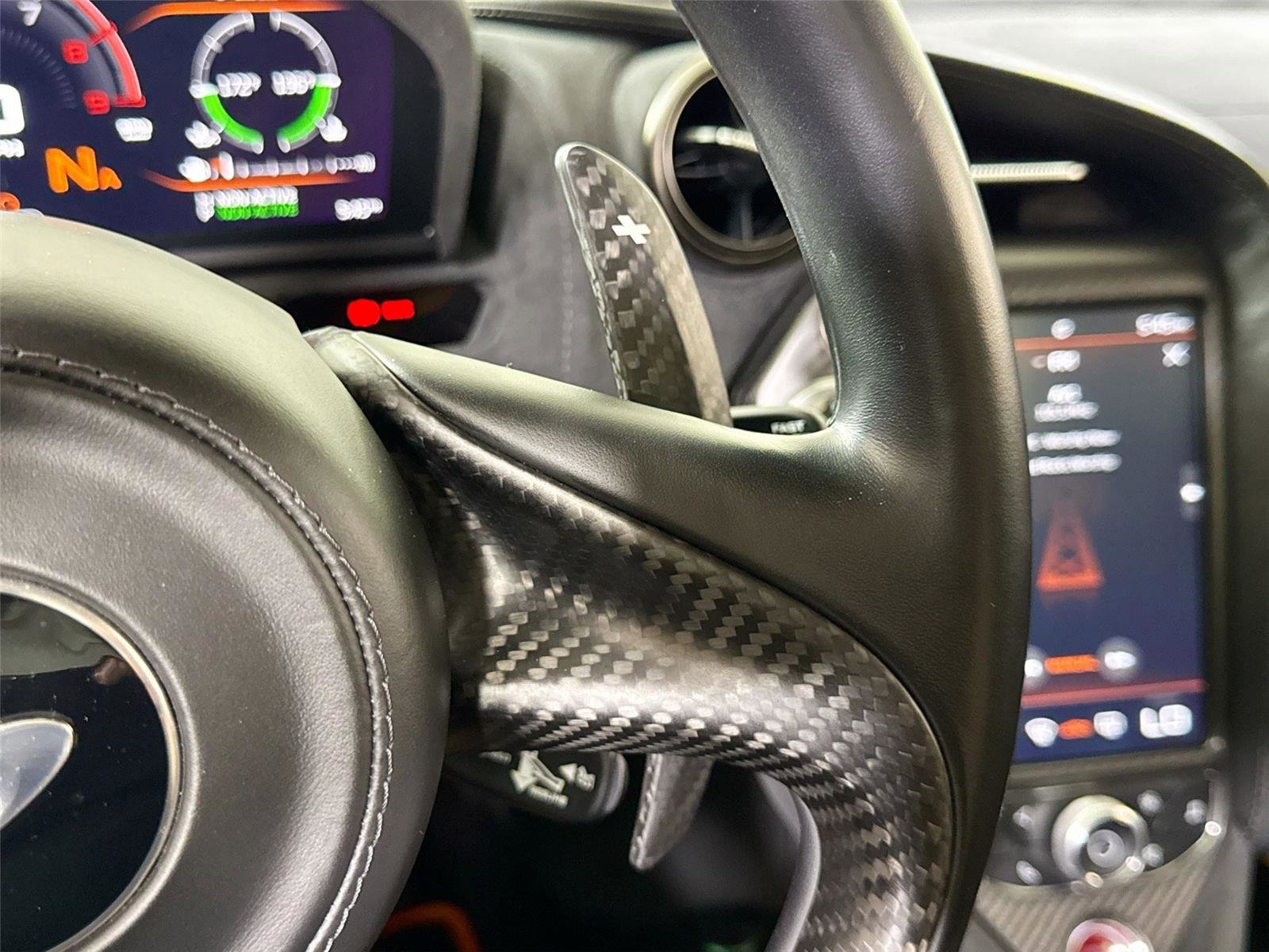 Used 2019 McLaren 720S Performance RWD image 21