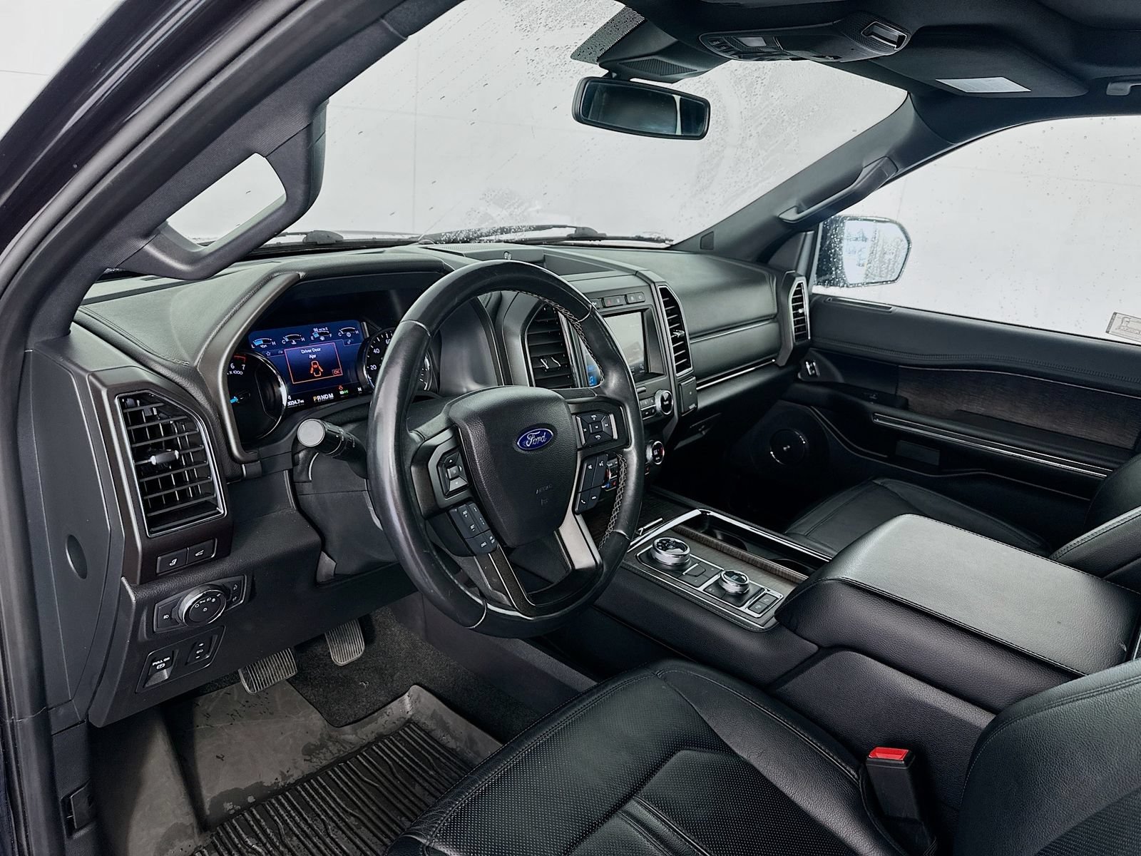 Used 2019 Ford Expedition Limited w/ Equipment Group 302A AWD/4WD image 9