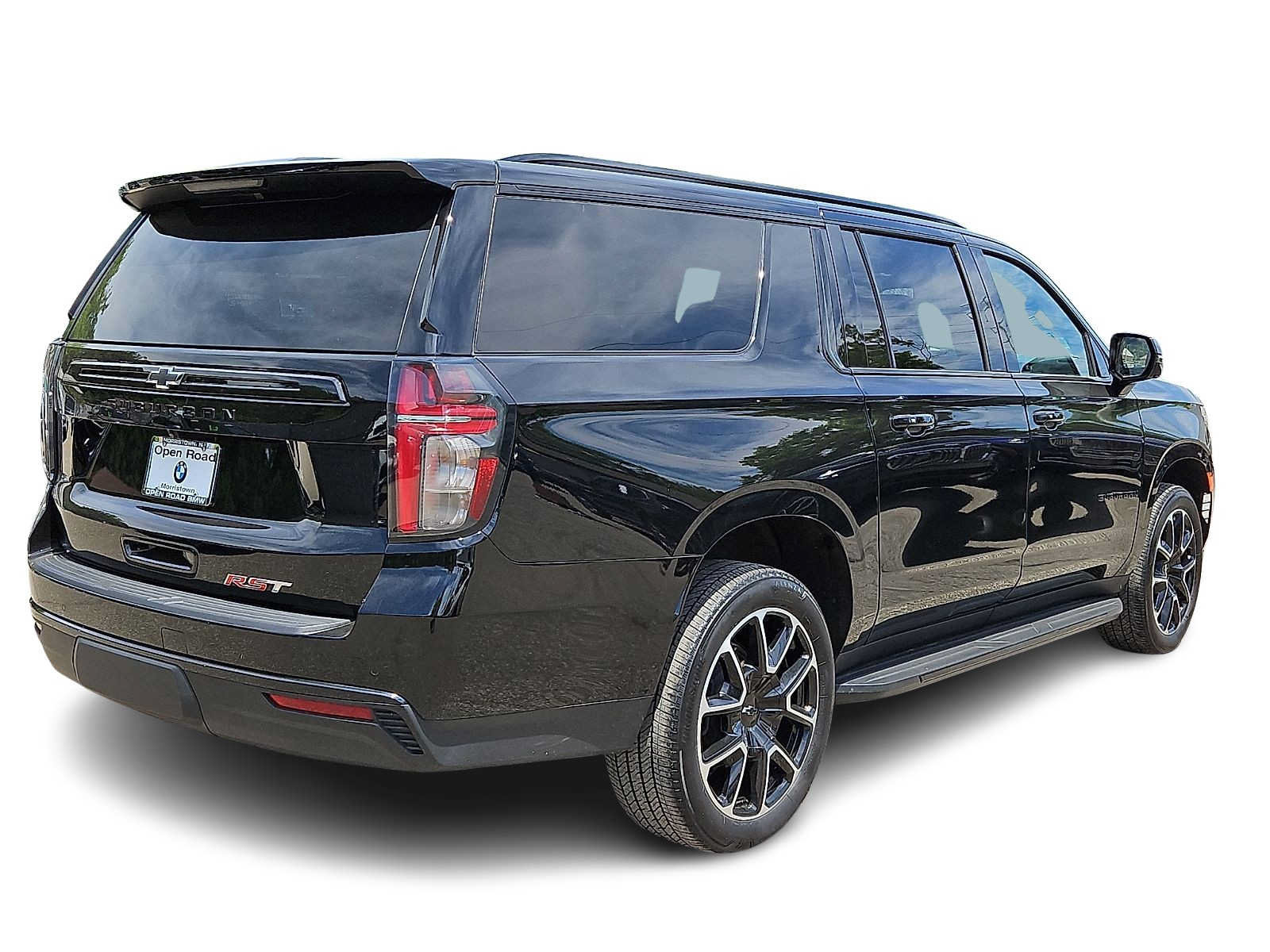 Used 2024 Chevrolet Suburban RST w/ Luxury Package AWD/4WD image 6