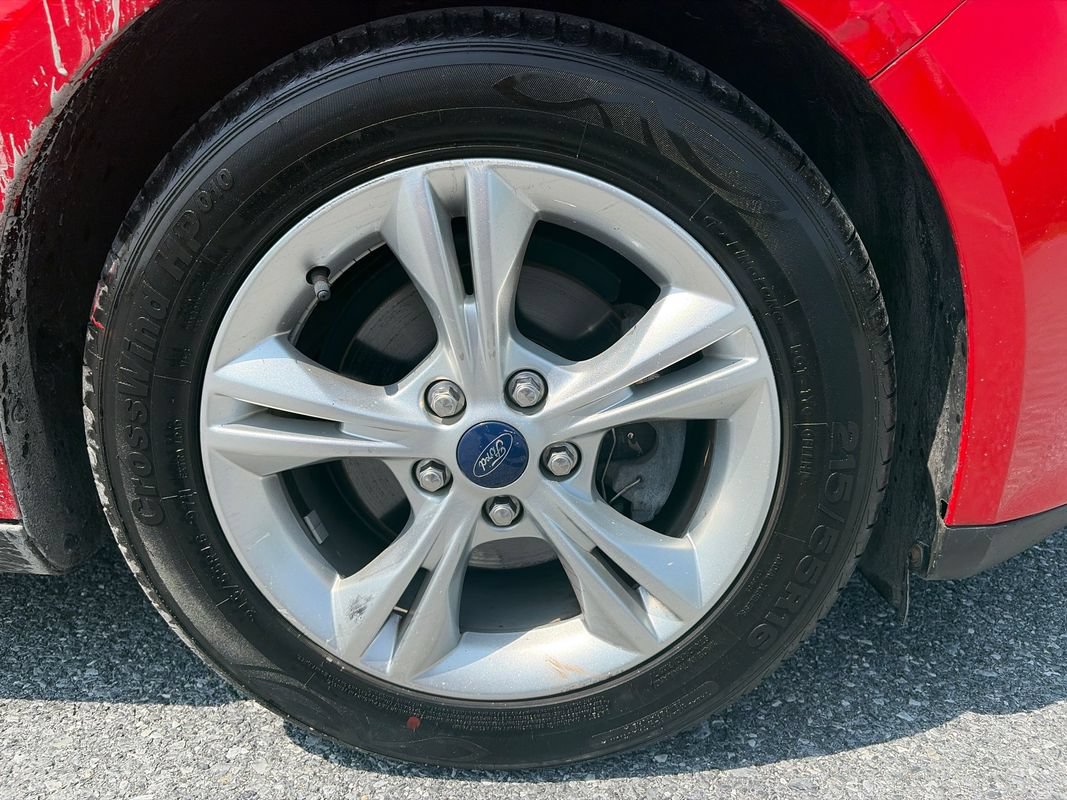 Used 2014 Ford Focus SE FWD image 27