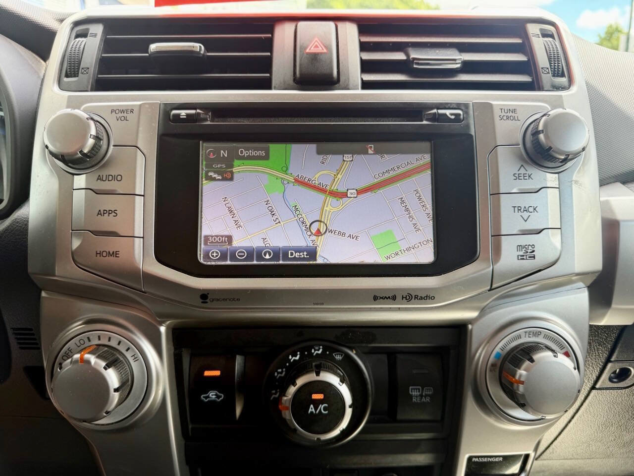 Used 2018 Toyota 4Runner SR5 AWD/4WD image 43