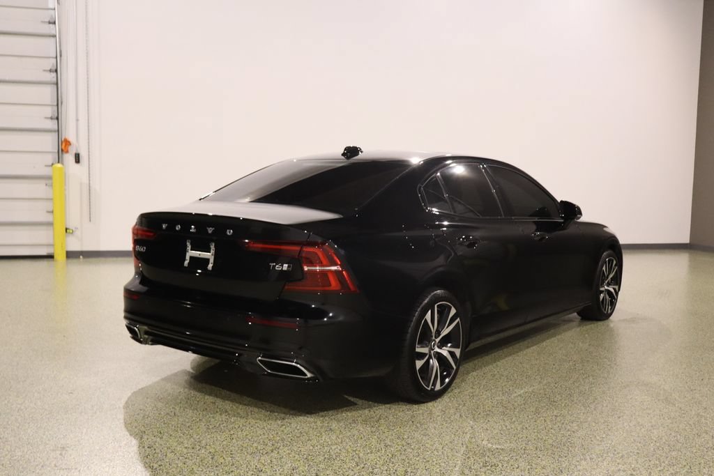 Used 2020 Volvo S60 T5 Momentum FWD image 10