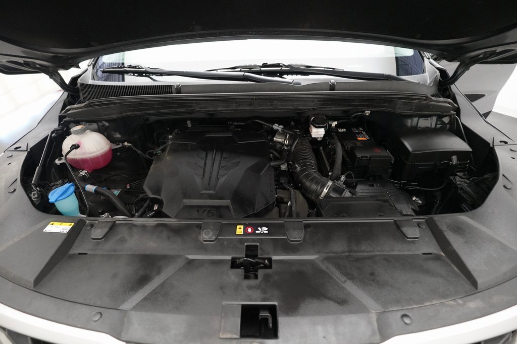 Certified 2024 Kia Carnival LX image 3