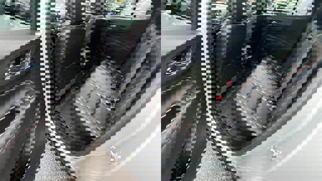 Used 2022 Chevrolet Equinox RS w/ RS Leather Package image 22