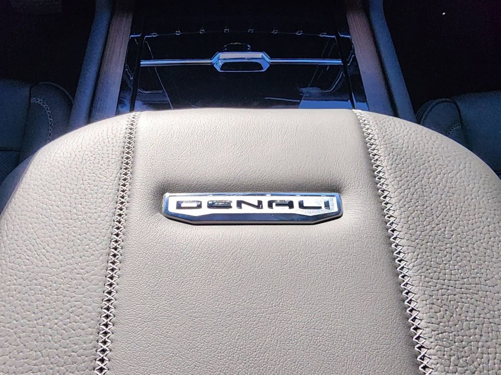 New 2026 GMC Yukon Denali image 38