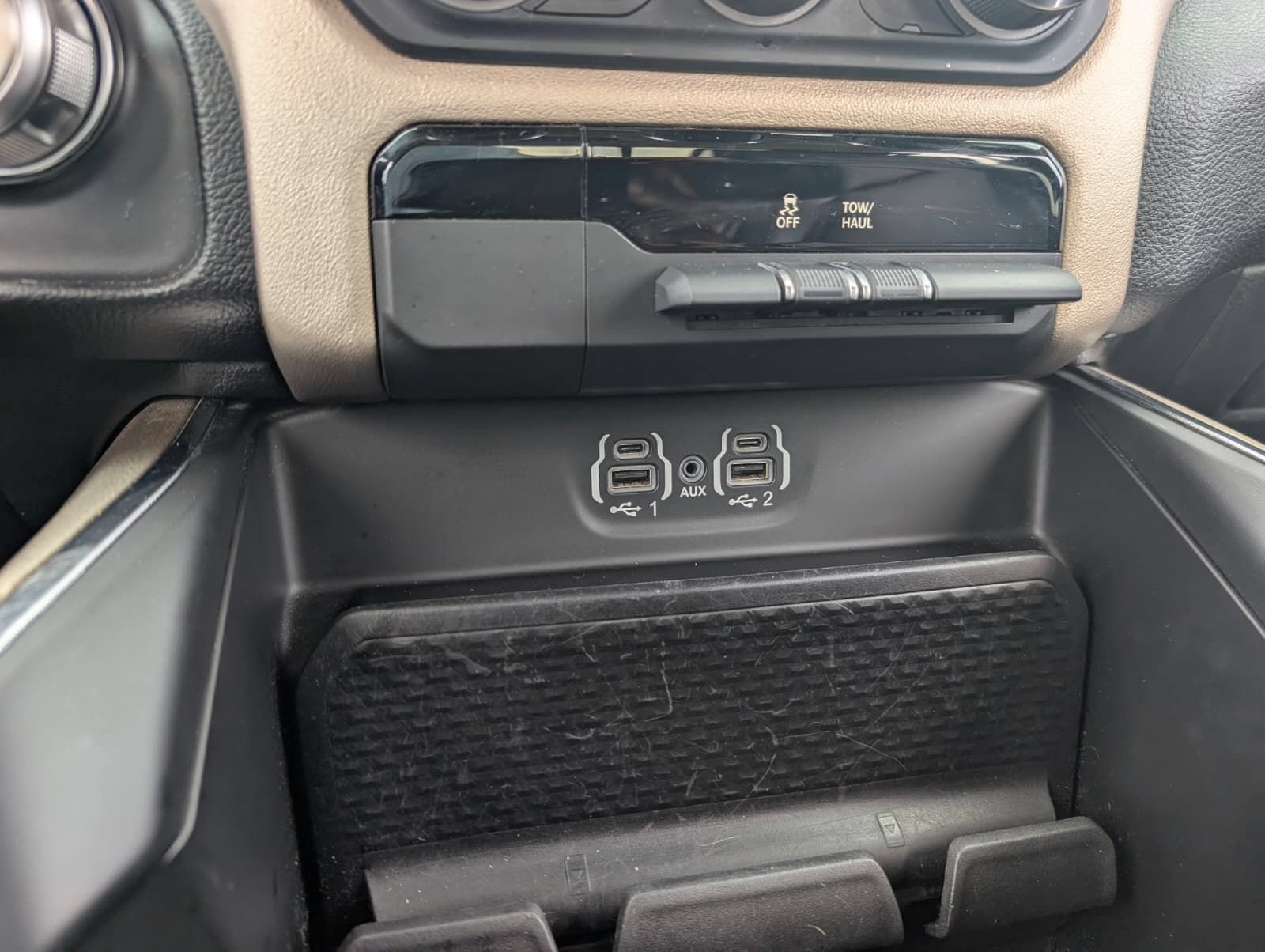 Used 2020 RAM 1500 Laramie AWD/4WD image 27
