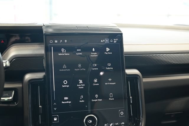 New 2026 GMC Yukon XL AT4 w/ AT4 Premium Package AWD/4WD image 18
