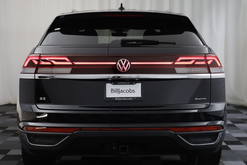 Certified 2024 Volkswagen Atlas Cross Sport SE AWD/4WD image 14