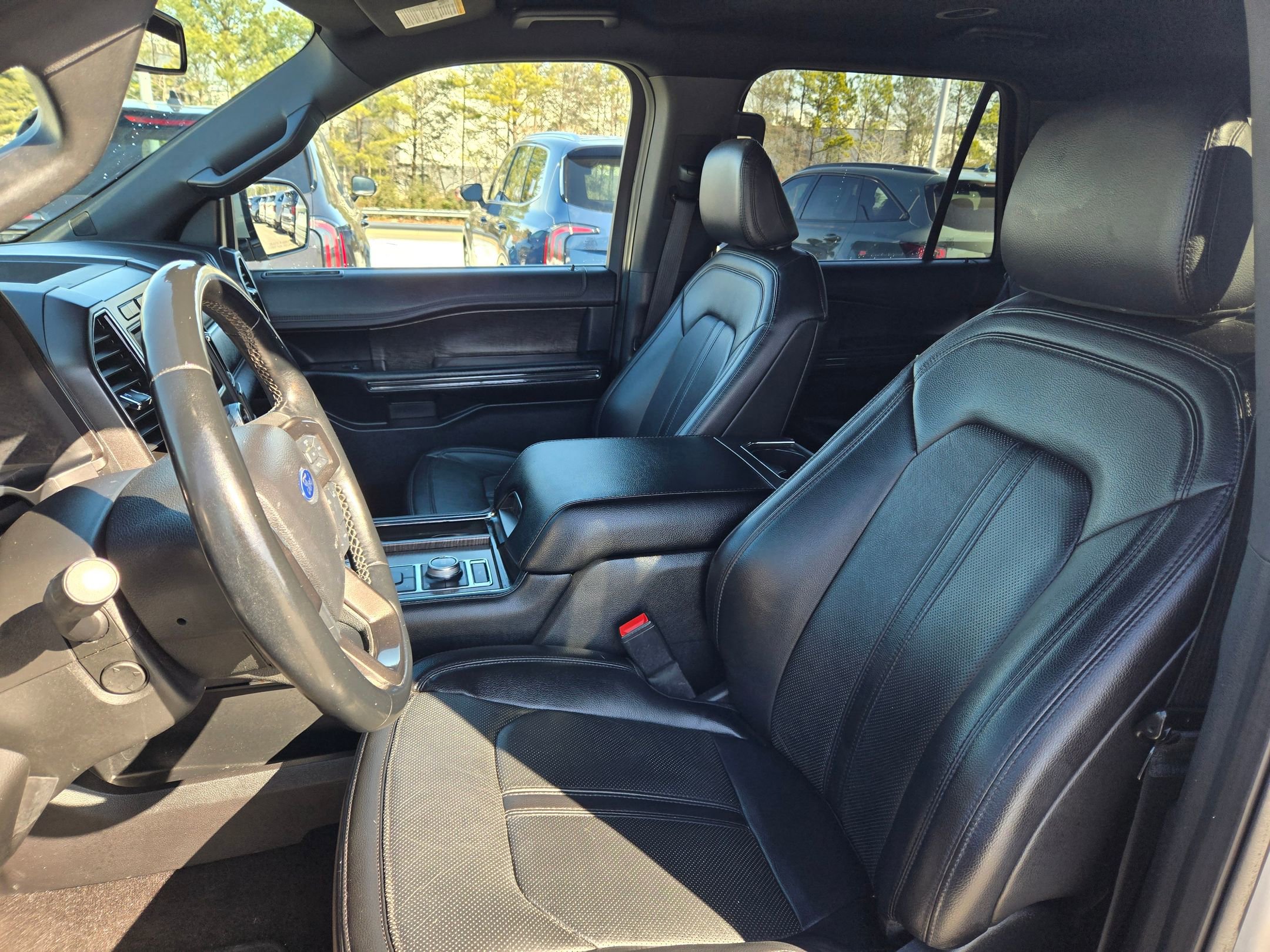 Used 2021 Ford Expedition Limited image 22